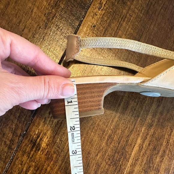 Me Too | Gianna Nude Patent Leather Slingback Pumps - Picture 7 of 10